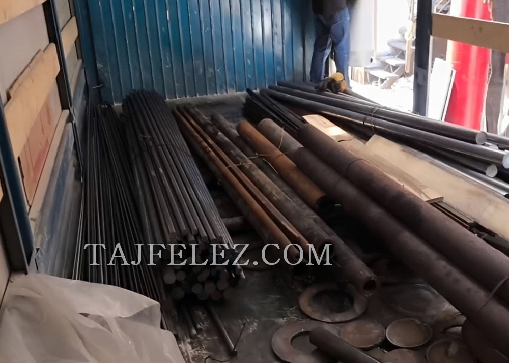 ارسال و بارگیری آهن آلات صنعتی و لوله مانیسمان به اصفهان